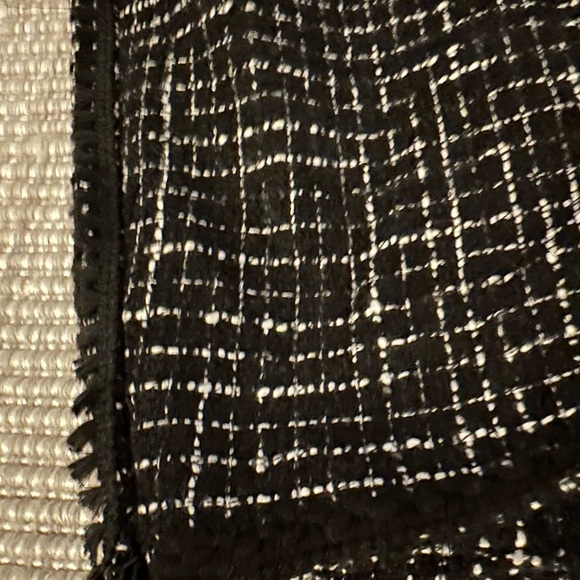 Zara | Black & White Frayed Tweed Pant Set | Size M (includes both pieces) - Picture 7 of 8